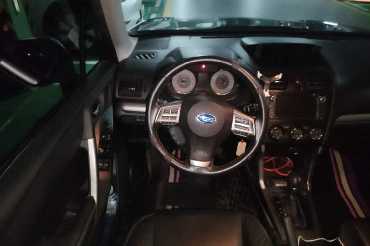 Used Subaru Forester 2013 2.5i Automatic Luxury Edition Steering Wheel