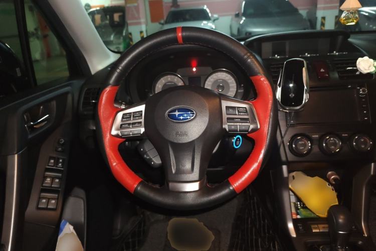 Used Subaru Forester 2013 2.5i Automatic Luxury Edition Steering Wheel