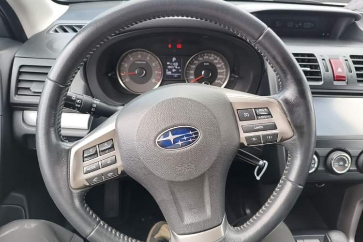 Used Subaru Forester 2013 2.0i Automatic Luxury Edition Steering Wheel