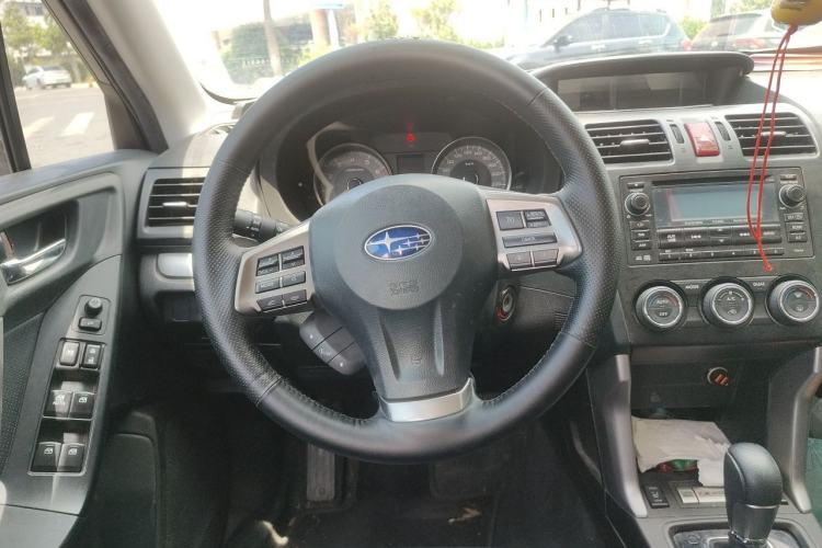 Used Subaru Forester 2013 2.5i Automatic Luxury Edition Steering Wheel