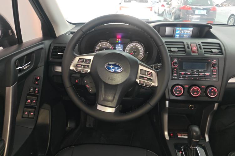 Used Subaru Forester 2013 2.5i Automatic Luxury Edition Steering Wheel