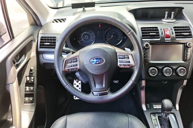 Used Subaru Forester 2013 2.0i Automatic Luxury Edition Steering Wheel