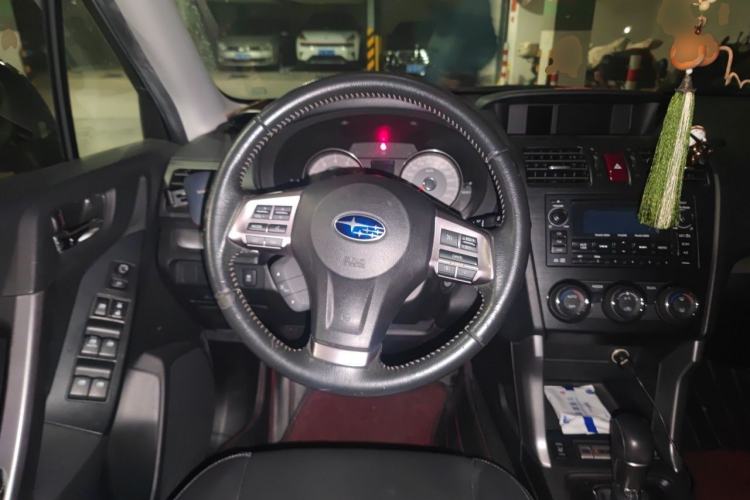 Used Subaru Forester 2013 2.5i Automatic Luxury Edition Steering Wheel