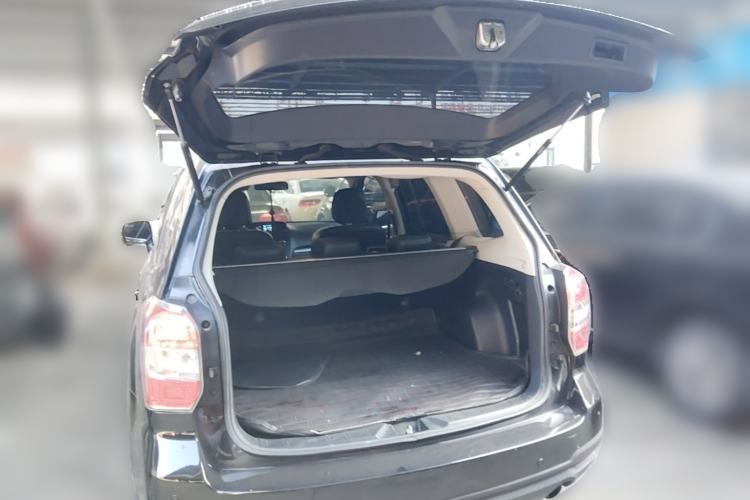 Used Subaru Forester 2013 2.5i Automatic Luxury Edition Trunk