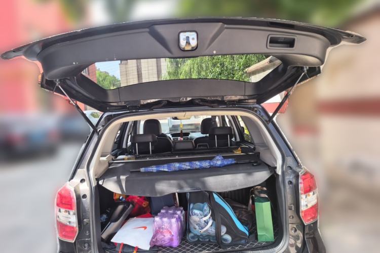 Used Subaru Forester 2013 2.0i Automatic Luxury Edition Trunk