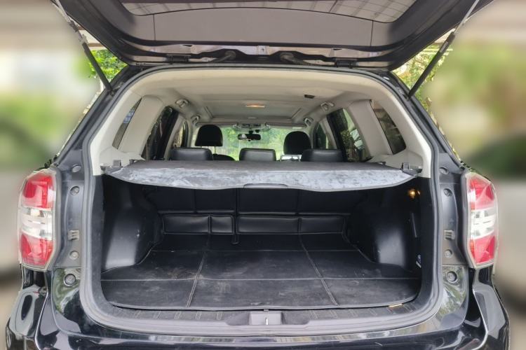 Used Subaru Forester 2013 2.5i Automatic Luxury Navigation Edition Trunk