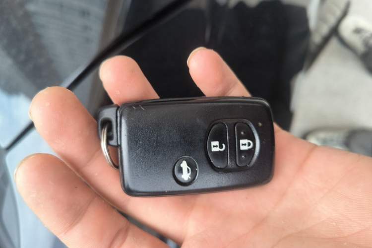 Used Subaru Forester 2013 2.0T Automatic Prestige Navigation Edition Vehicle Key
