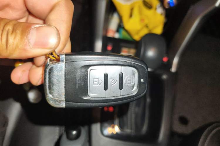 Used Subaru Forester 2013 2.5i Automatic Luxury Edition Vehicle Key