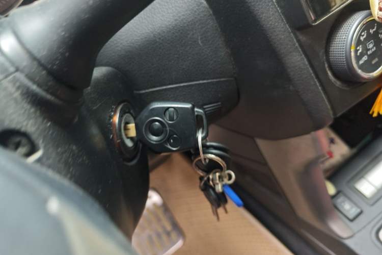 Used Subaru Forester 2013 2.0i Automatic Luxury Edition Vehicle Key