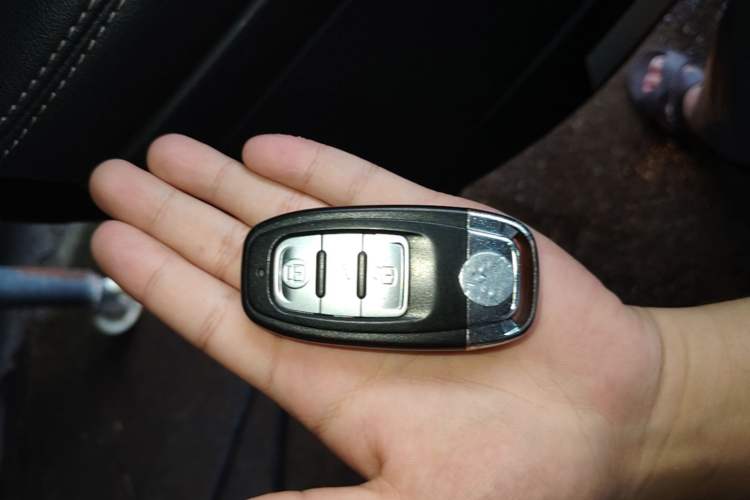 Used Subaru Forester 2013 2.5i Automatic Luxury Edition Vehicle Key