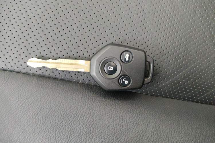 Used Subaru Forester 2013 2.5i Automatic Luxury Navigation Edition Vehicle Key