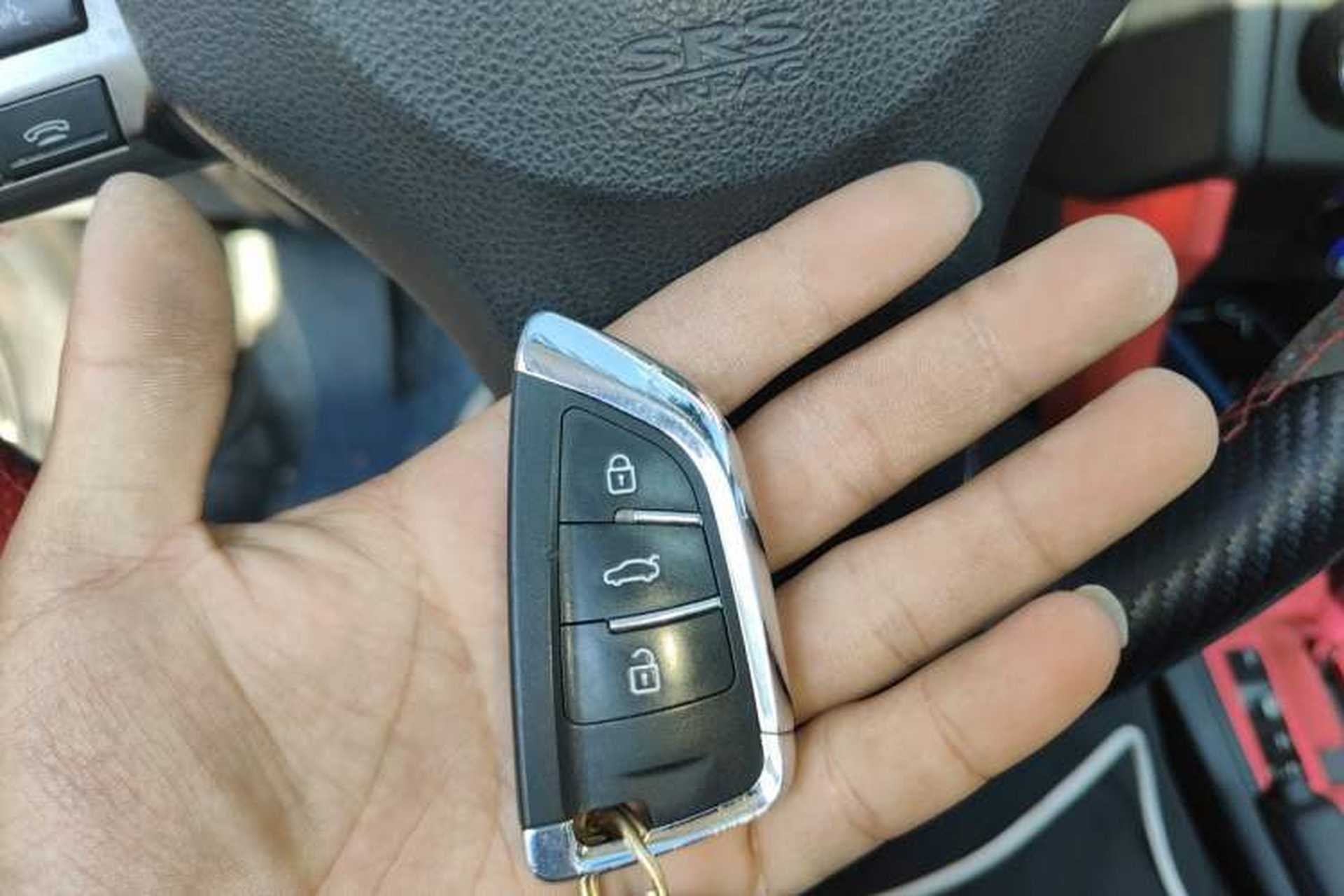 Used Subaru Forester 2013 2.0i Automatic Luxury Edition Vehicle Key