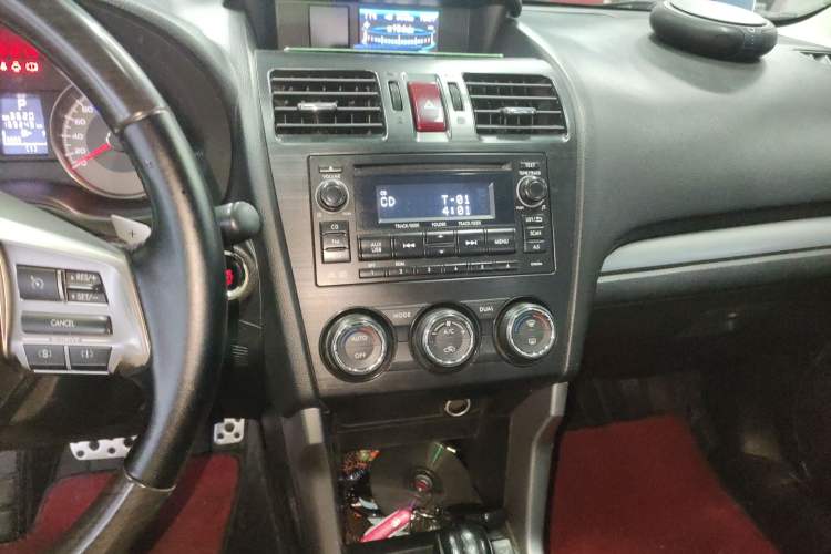 Used Subaru Forester 2013 2.5i Automatic Prestige Edition Audio And AC Panel
