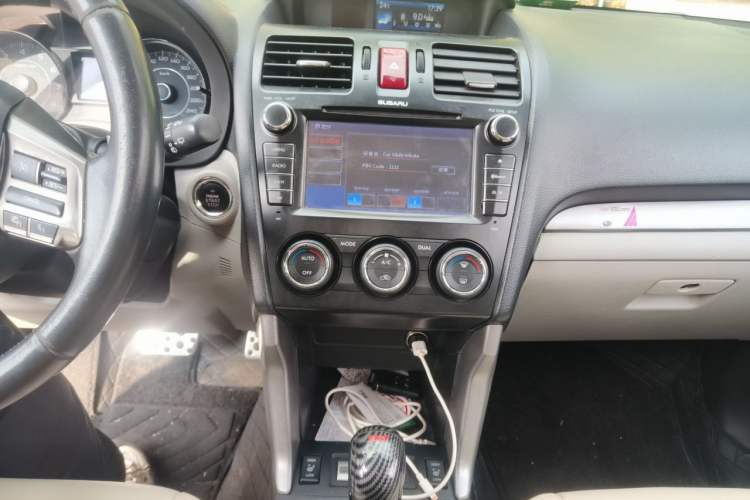 Used Subaru Forester 2013 2.0T Automatic Prestige Navigation Edition Audio And AC Panel