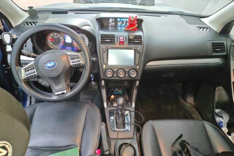 Used Subaru Forester 2013 2.5i Automatic Luxury Navigation Edition Center Console