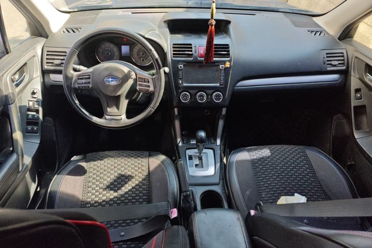 Used Subaru Forester 2013 2.0i Automatic Luxury Edition Center Console