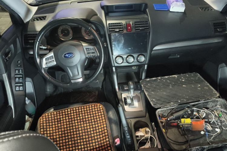Used Subaru Forester 2013 2.5i Automatic Elite Edition Center Console