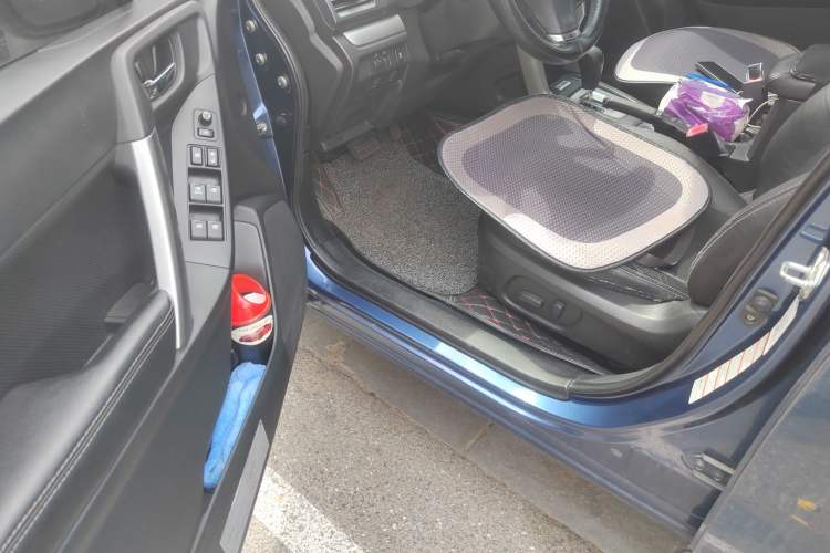 Used Subaru Forester 2013 2.5i Automatic Elite Edition Driver Seat