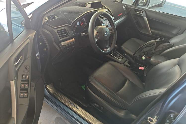 Used Subaru Forester 2013 2.5i Automatic Luxury Edition Driver Seat
