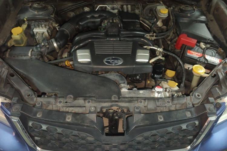 Used Subaru Forester 2013 2.5i Automatic Luxury Edition Engine Bay
