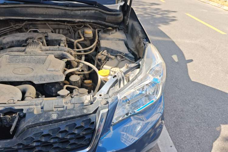Used Subaru Forester 2013 2.0i Automatic Luxury Edition Engine Bay Left