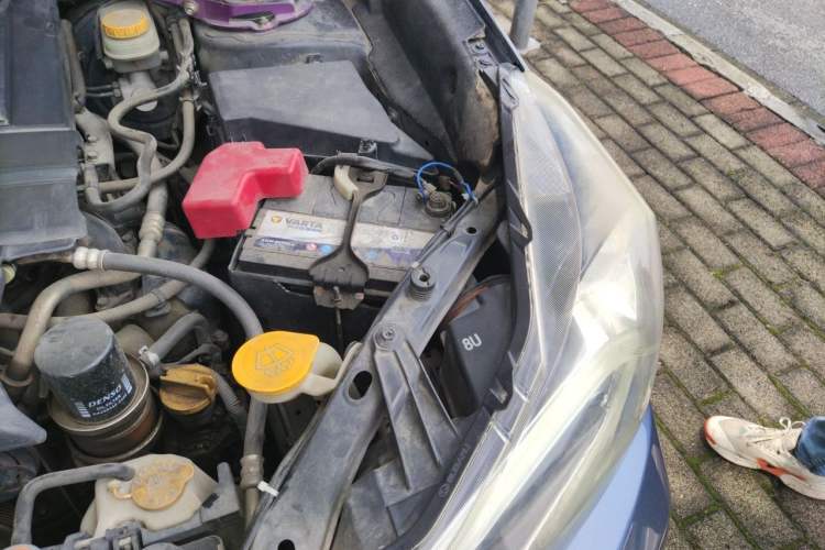 Used Subaru Forester 2013 2.0T Automatic Prestige Navigation Edition Engine Bay Left