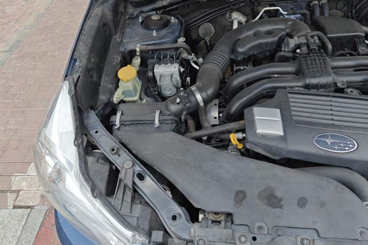 Used Subaru Forester 2013 2.5i Automatic Luxury Edition Engine Bay Right