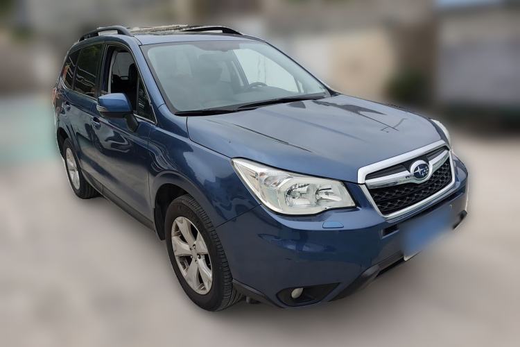 Used Subaru Forester 2013 2.5i Automatic Luxury Edition Front Right 45 Deg