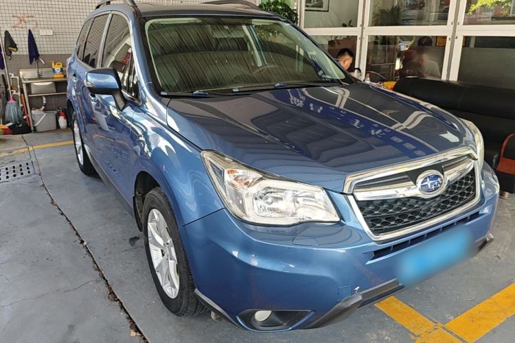 Used Subaru Forester 2013 2.5i Automatic Luxury Edition Front Right 45 Deg