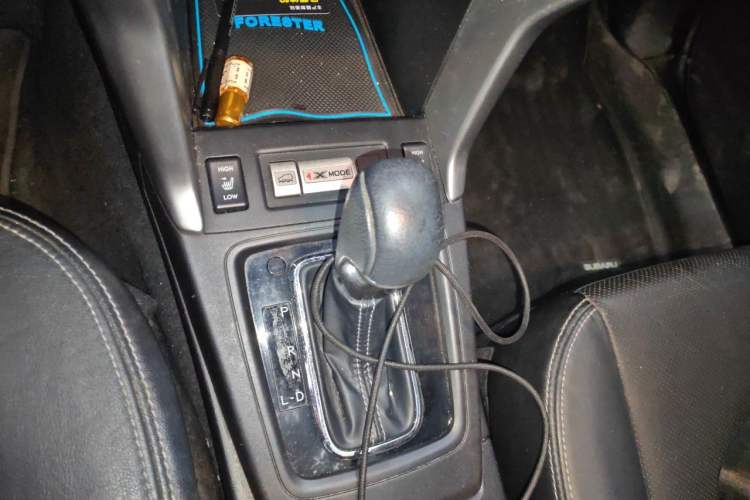 Used Subaru Forester 2013 2.5i Automatic Luxury Navigation Edition Gear Lever
