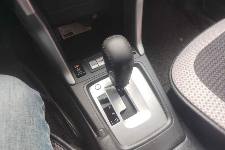 Used Subaru Forester 2013 2.5i Automatic Elite Edition Gear Lever
