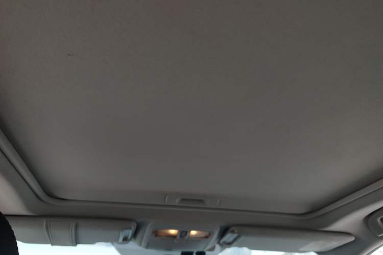 Used Subaru Forester 2013 2.5i Automatic Luxury Edition Headliner