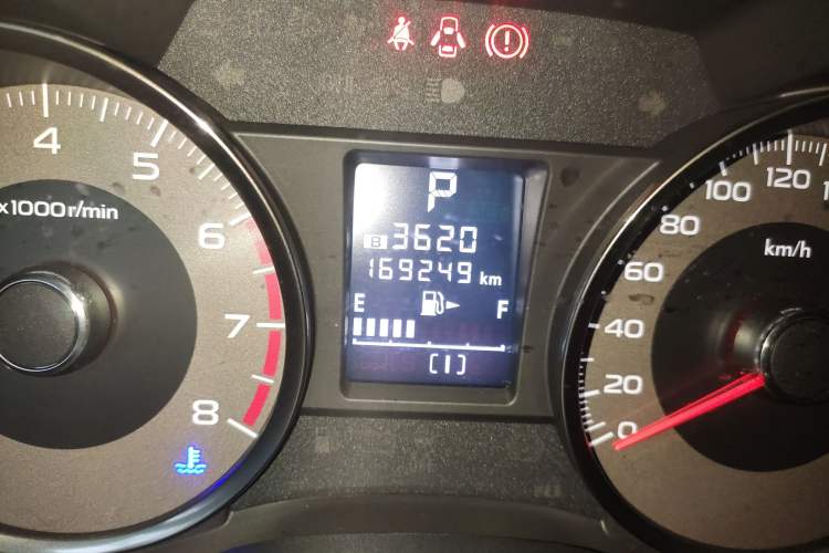 Used Subaru Forester 2013 2.5i Automatic Prestige Edition Odometer Close Up