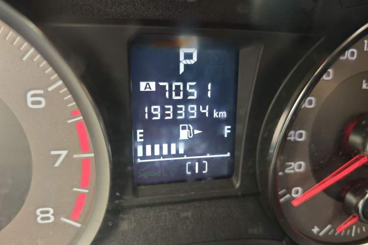 Used Subaru Forester 2013 2.0i Automatic Luxury Edition Odometer Close Up