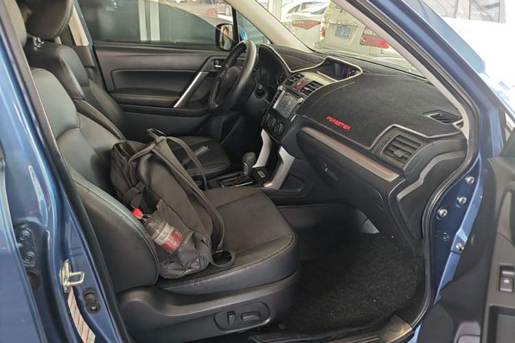 Used Subaru Forester 2013 2.5i Automatic Luxury Edition Right Front Seat