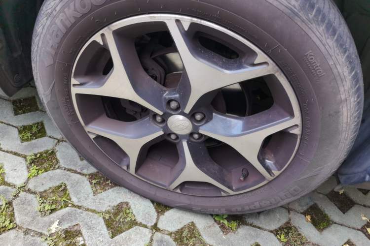 Used Subaru Forester 2013 2.5i Automatic Prestige Edition Right Front Wheel Hub