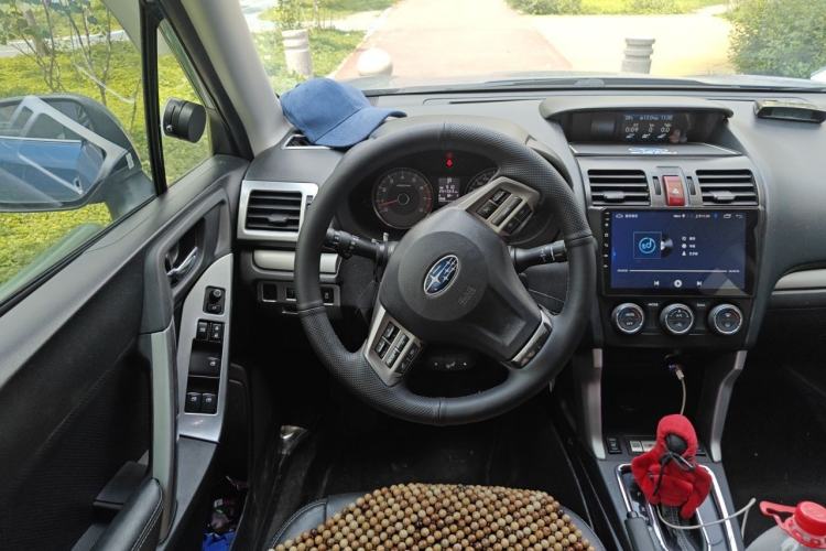 Used Subaru Forester 2013 2.5i Automatic Luxury Edition Steering Wheel