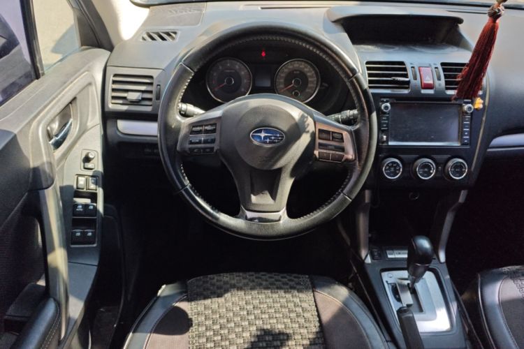 Used Subaru Forester 2013 2.0i Automatic Luxury Edition Steering Wheel