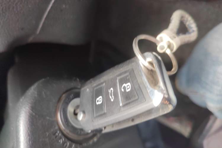 Used Subaru Forester 2013 2.5i Automatic Elite Edition Vehicle Key