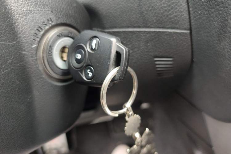 Used Subaru Forester 2013 2.5i Automatic Luxury Edition Vehicle Key