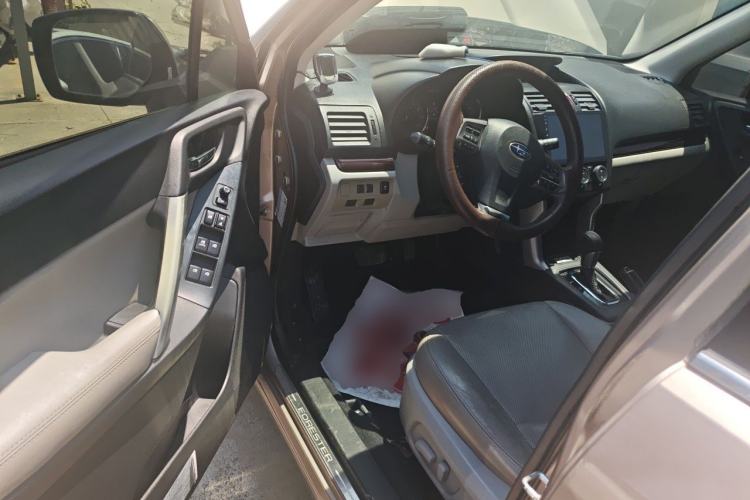 Used Subaru Forester 2013 2.5i Automatic Luxury Edition Driver Seat