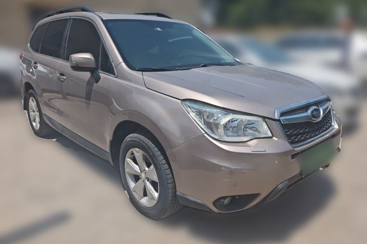 Used Subaru Forester 2013 2.5i Automatic Luxury Edition Front Right 45 Deg