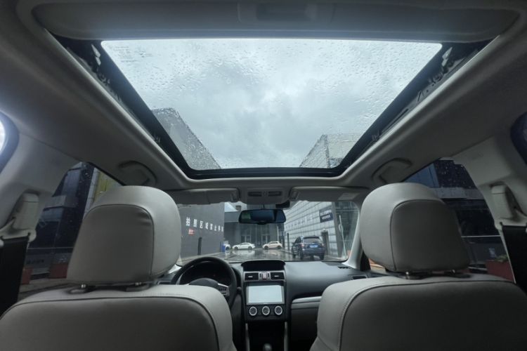 Used Subaru Forester 2013 2.5i Automatic Elite Edition Headliner