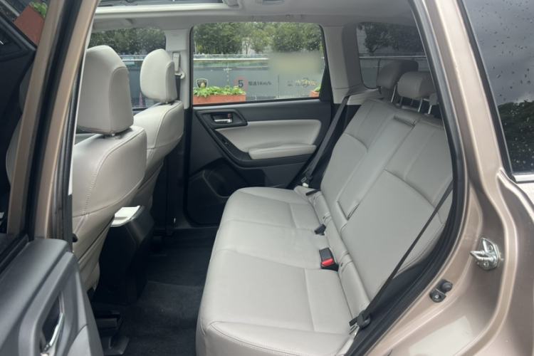 Used Subaru Forester 2013 2.5i Automatic Elite Edition Interior 4
