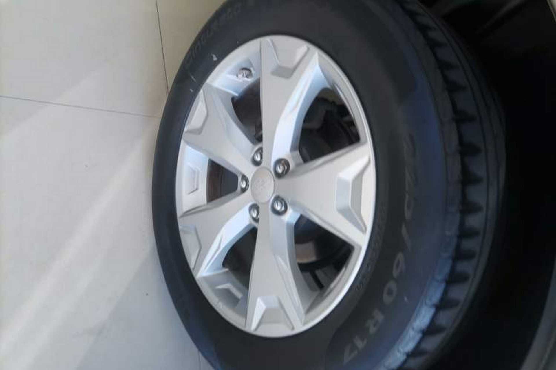 Used Subaru Forester 2013 2.5i Automatic Luxury Edition Right Rear Wheel Hub