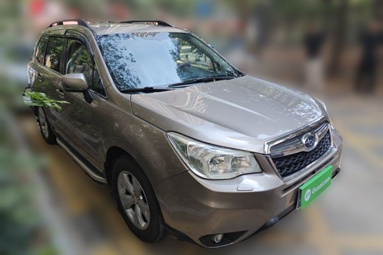 Used Subaru Forester 2013 2.5i Automatic Luxury Edition Front Right 45 Deg