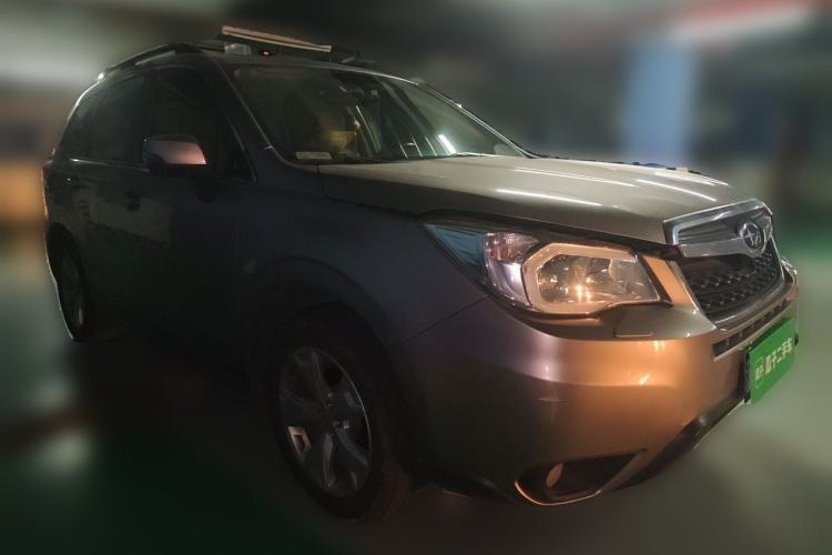 Used Subaru Forester 2013 2.5i Automatic Luxury Edition Front Right 45 Deg