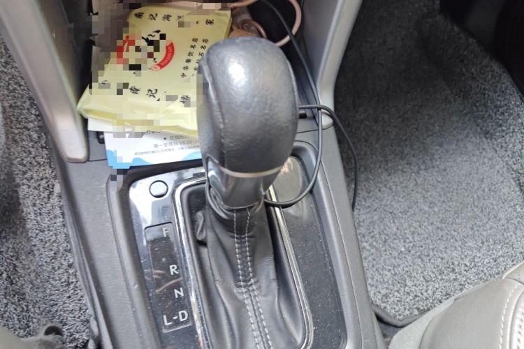 Used Subaru Forester 2013 2.5i Automatic Luxury Edition Gear Lever