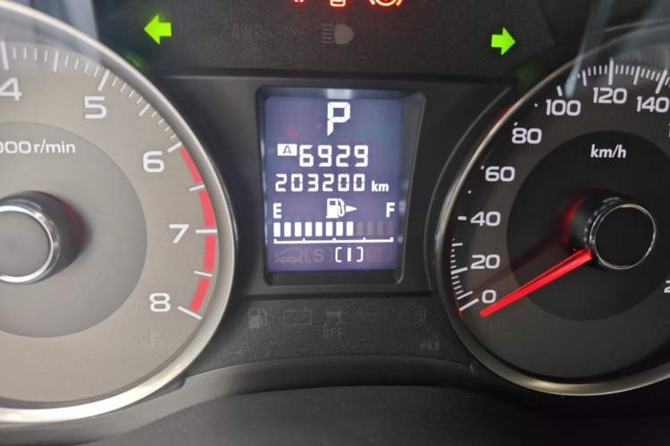 Used Subaru Forester 2013 2.5i Automatic Luxury Edition Odometer Close Up