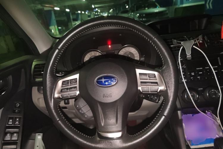 Used Subaru Forester 2013 2.5i Automatic Luxury Edition Steering Wheel